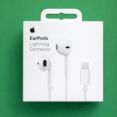 Apple Wired Earbuds – Available in Lightning & USB-C Connectors for iPhone, iPad & MacBook